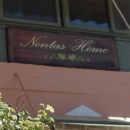 Nontas Lejlighedshotel 3*