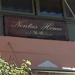 Nontas מלון דירות 3*