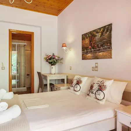 Nontas - With Sea & Mountain View Aparthotel 3*